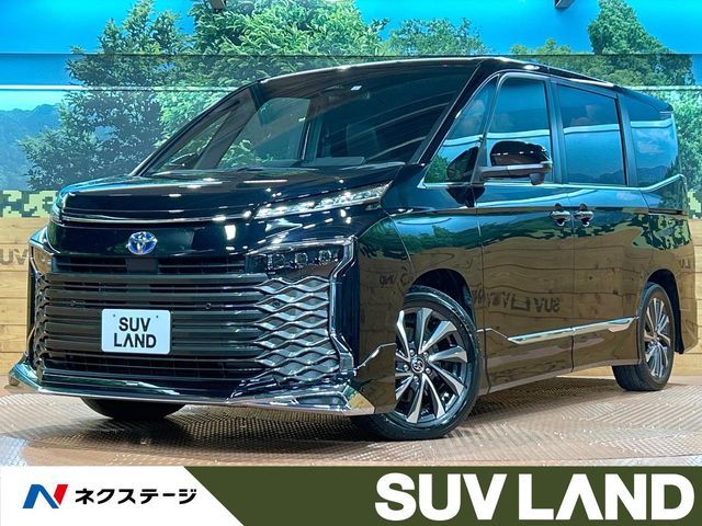 TOYOTA / VOXY HYBRID