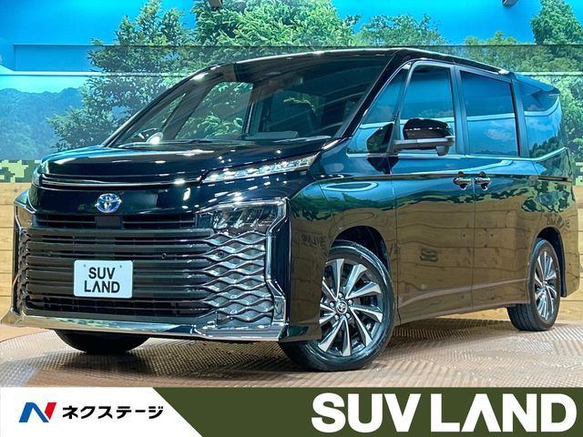 TOYOTA / VOXY HYBRID