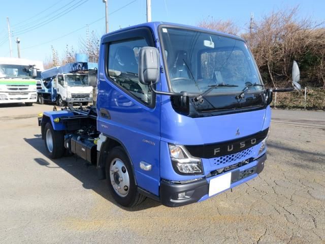 Japanese used car Ref# 1506423 MITSUBISHI / CANTER