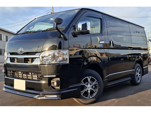 TOYOTA / HIACE van 4WD