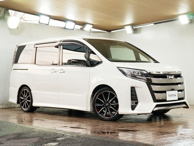 TOYOTA / NOAH