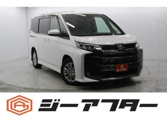 TOYOTA / NOAH
