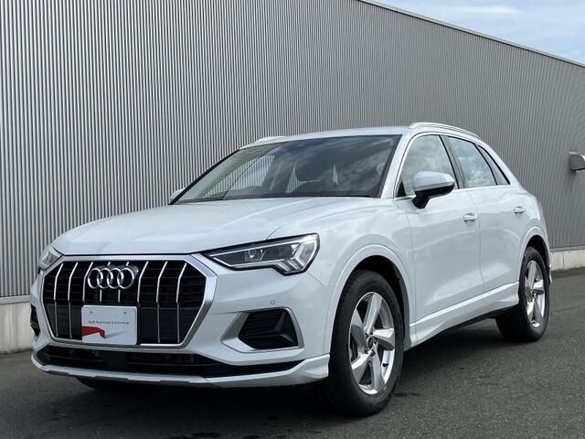 AUDI / AUDI Q3