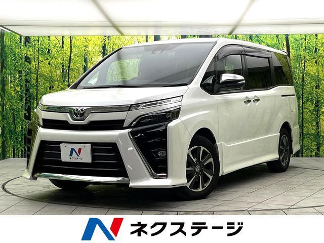 TOYOTA / VOXY