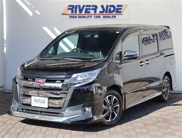 TOYOTA / NOAH