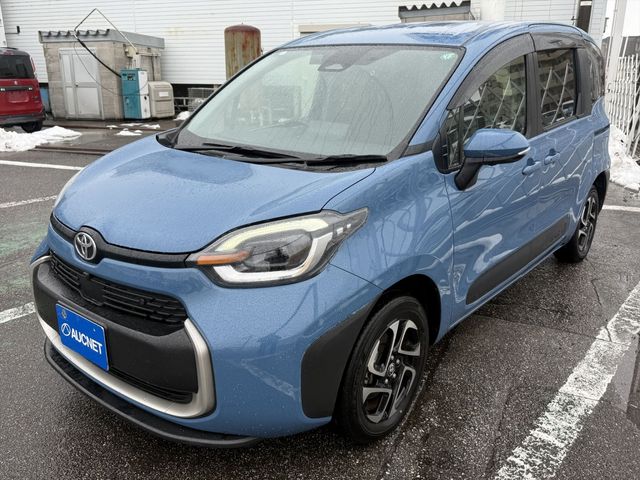 TOYOTA / SIENTA HYBRID