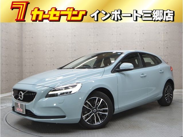 VOLVO / VOLVO V40