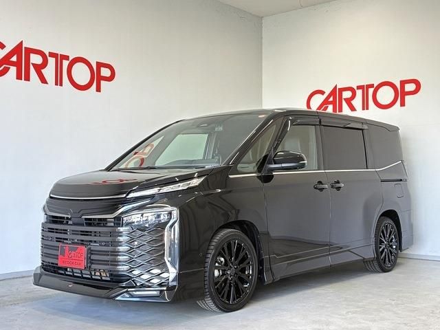 TOYOTA / VOXY HYBRID