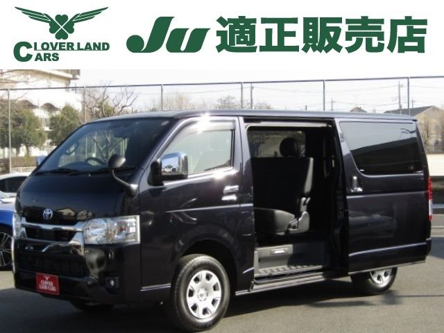 TOYOTA / HIACE van 4WD