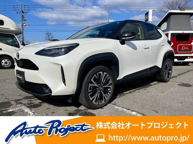 TOYOTA / YARIS CROSS HYBRID