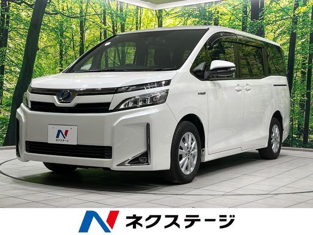 TOYOTA / VOXY HYBRID