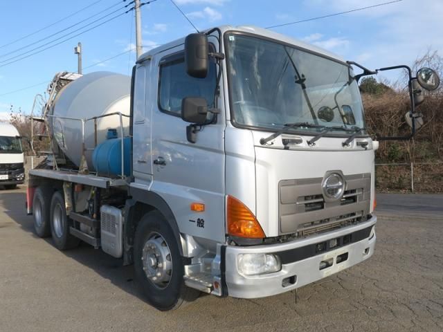 HINO / PROFIA
