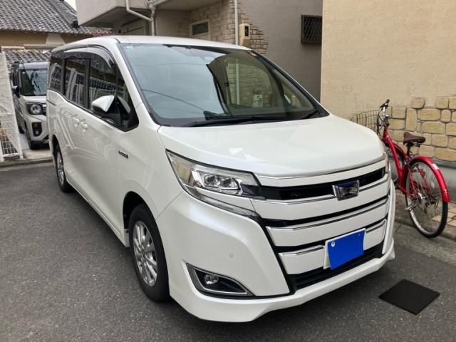TOYOTA / NOAH HYBRID