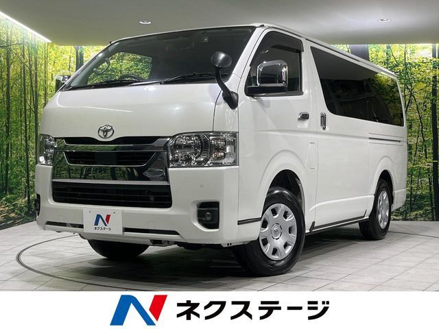 TOYOTA / HIACE van 4WD