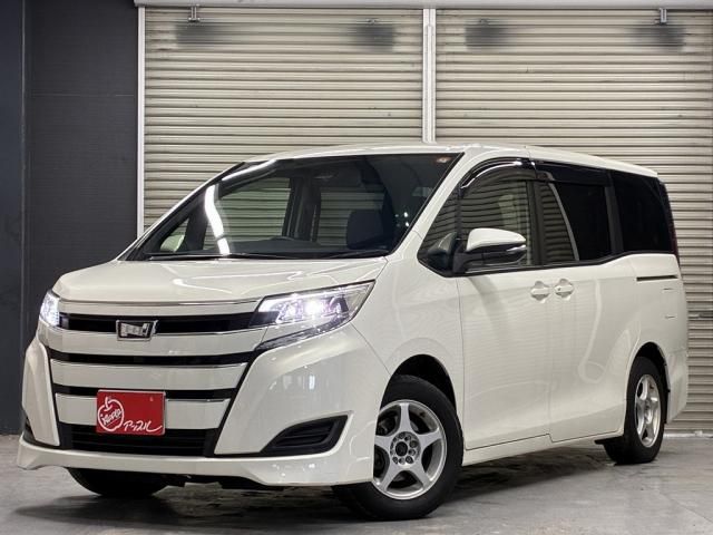 TOYOTA / NOAH