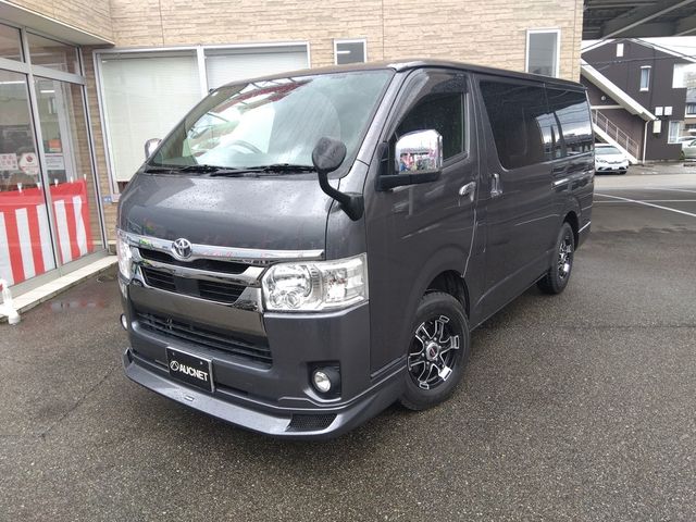 TOYOTA / HIACE van 4WD