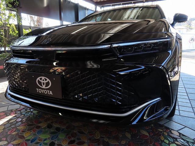 TOYOTA / CROWN CROSSOVER