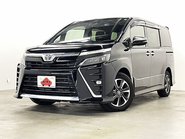 TOYOTA / VOXY