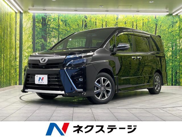 TOYOTA / VOXY