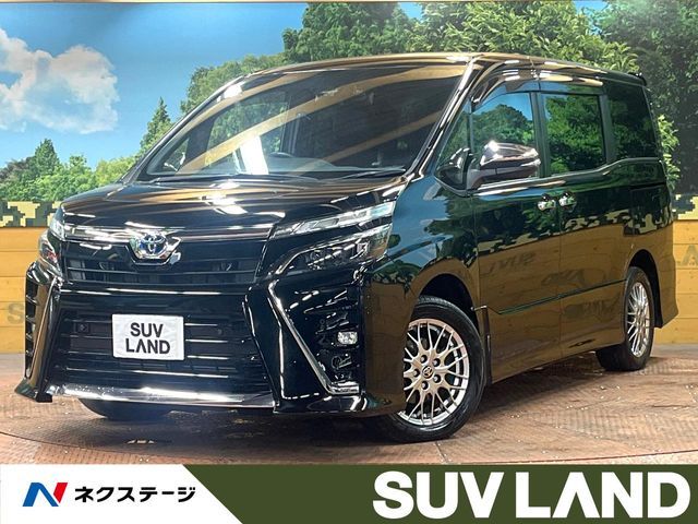 TOYOTA / VOXY HYBRID