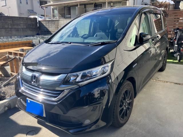 HONDA / フリードプラスハイブリッド