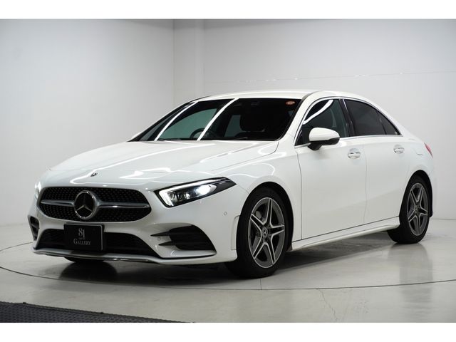 MERCEDES BENZ / MERCEDES BENZ A class sedan