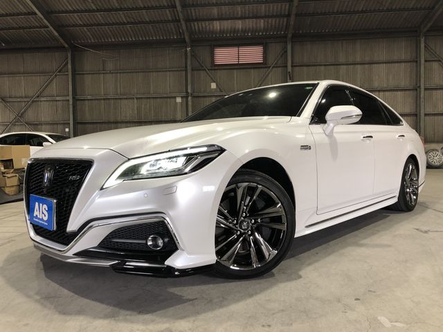 TOYOTA / CROWN sedan hybrid