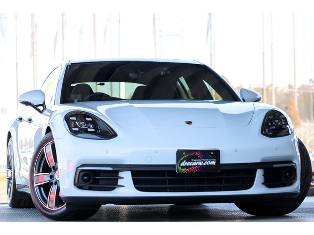 PORSCHE / PORSCHE PANAMERA