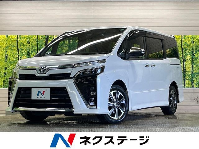 TOYOTA / VOXY