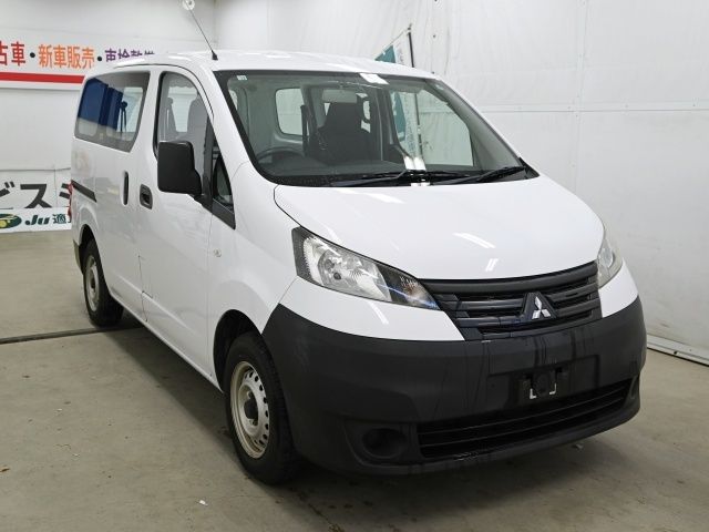 MITSUBISHI / DELICA van 2WD