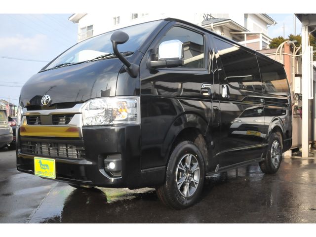 TOYOTA / HIACE van 4WD
