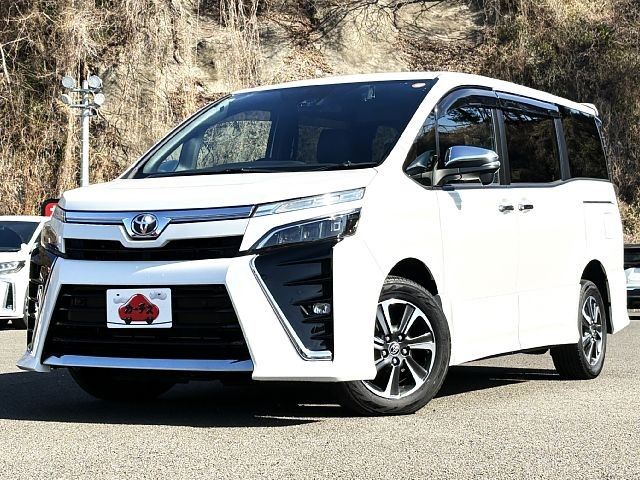 TOYOTA / VOXY 4WD