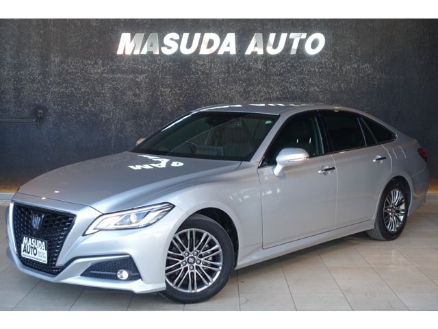 TOYOTA / CROWN sedan hybrid