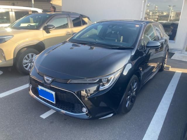 TOYOTA / COROLLA TOURING HYBRID