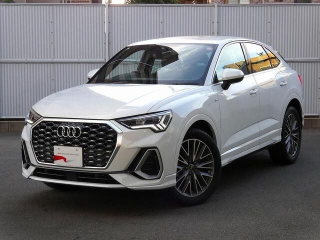 AUDI / AUDI Q3 SPORTBACK