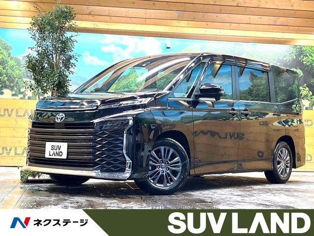 TOYOTA / VOXY HYBRID