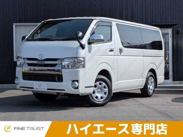 TOYOTA / REGIUSACE van 4WD
