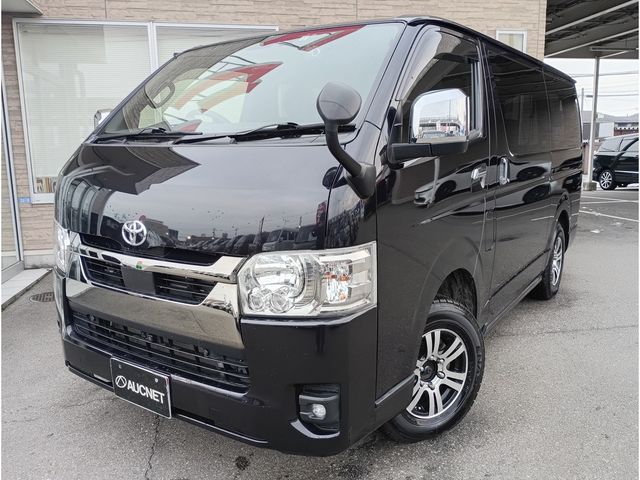TOYOTA / HIACE van 4WD