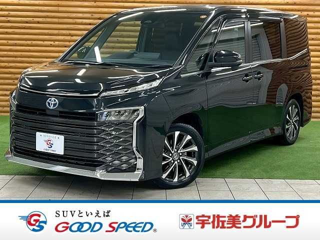 TOYOTA / VOXY HYBRID