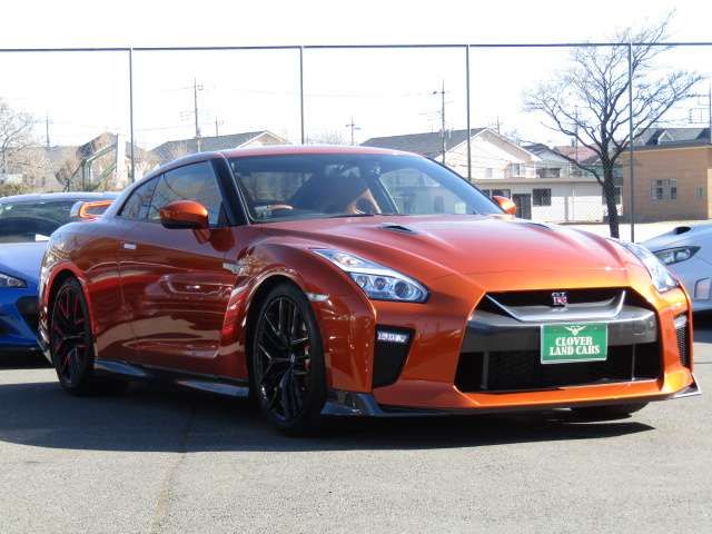 NISSAN / GT-R