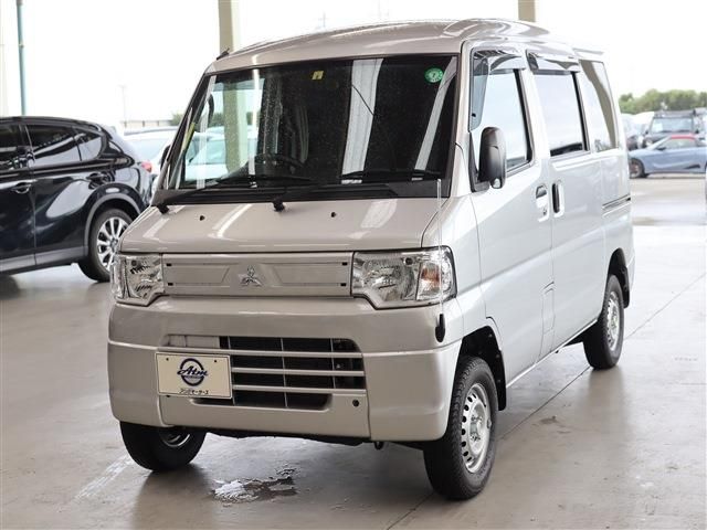 MITSUBISHI / MINICAB-MiEV