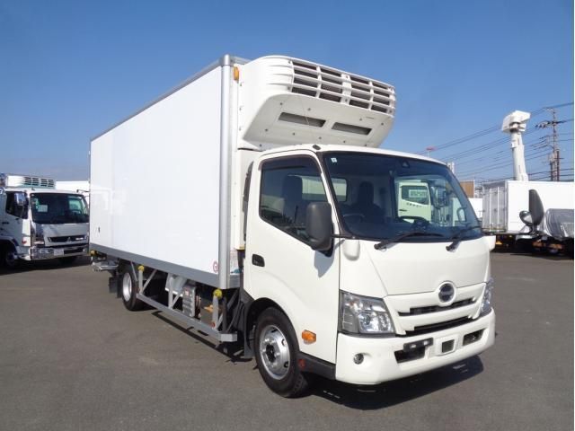 Japanese used car Ref# 1517165 HINO / DUTRO