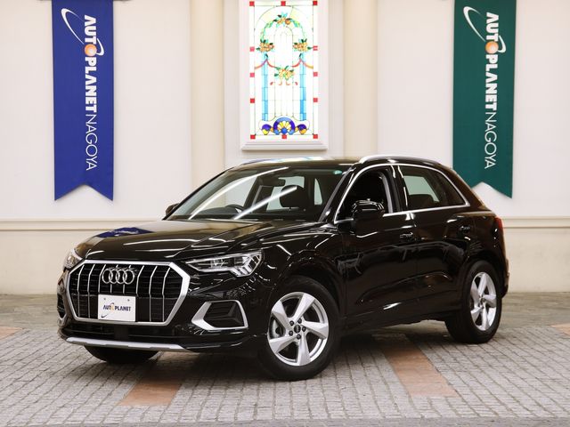 AUDI / AUDI Q3