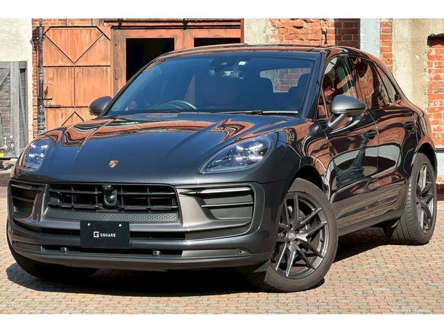 PORSCHE / PORSCHE Macan