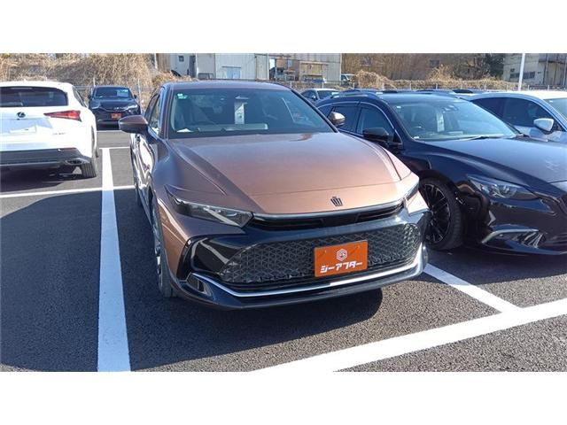 TOYOTA / CROWN CROSSOVER