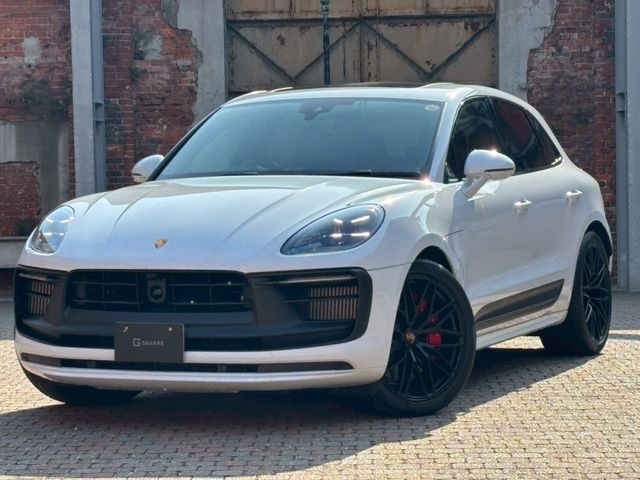 PORSCHE / PORSCHE Macan