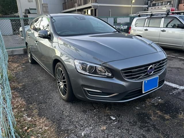VOLVO / VOLVO V60