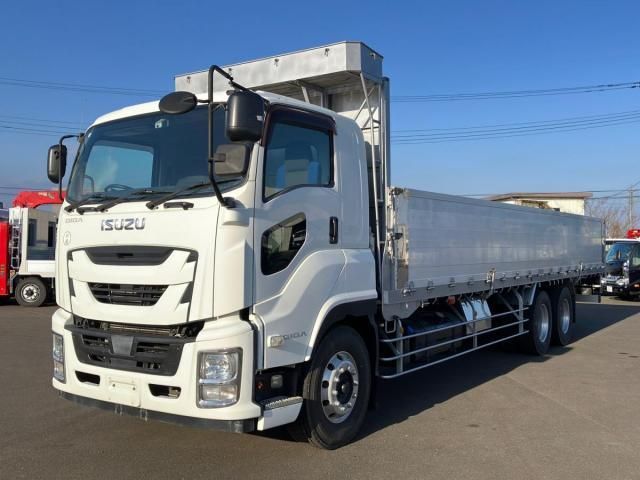 ISUZU / GIGA