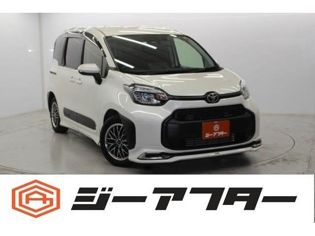 TOYOTA / SIENTA HYBRID