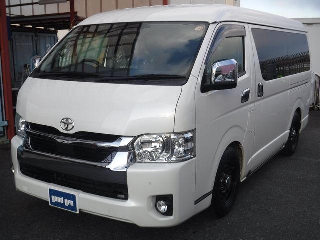 TOYOTA / HIACE wagon